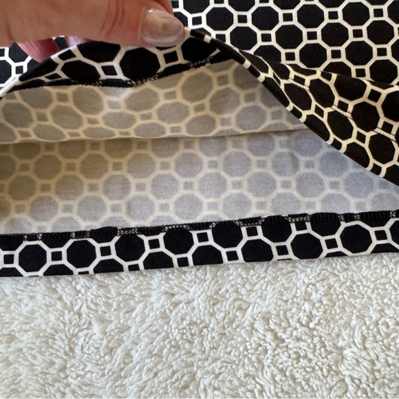 J. McLaughlin geo print dress black and cream size s small EUC - Picture 6 of 9